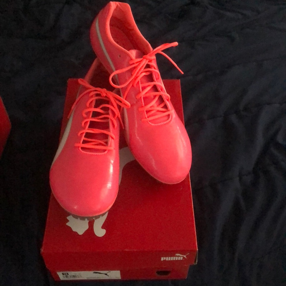 evoSPEED electric 8 Puma spikes